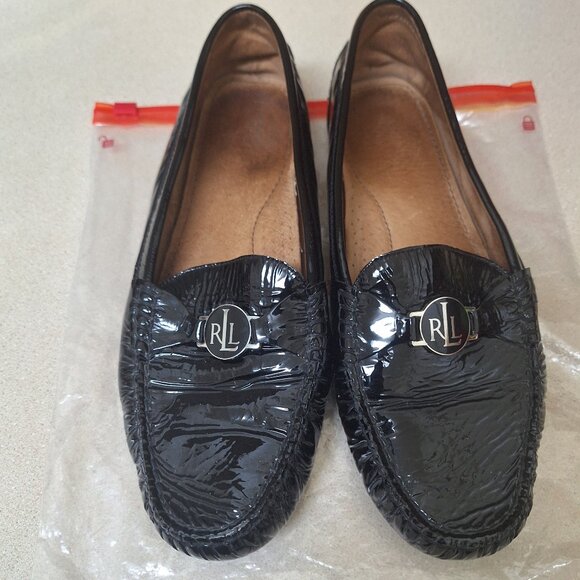 RALPH LAUREN PATENT LEATHER LOAFER. - Picture 1 of 4